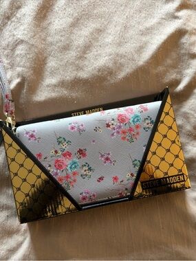 Steve Madden Floral Grey Envelope Clutch